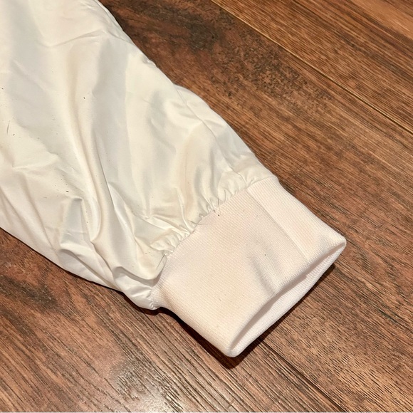 USWNT Wind Runner Rain Jacket - Picture 4 of 7